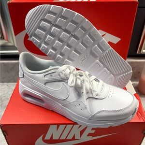 NEW in Box Nike Air Max SC Size 8.5 Men White Leather Classic Shoe